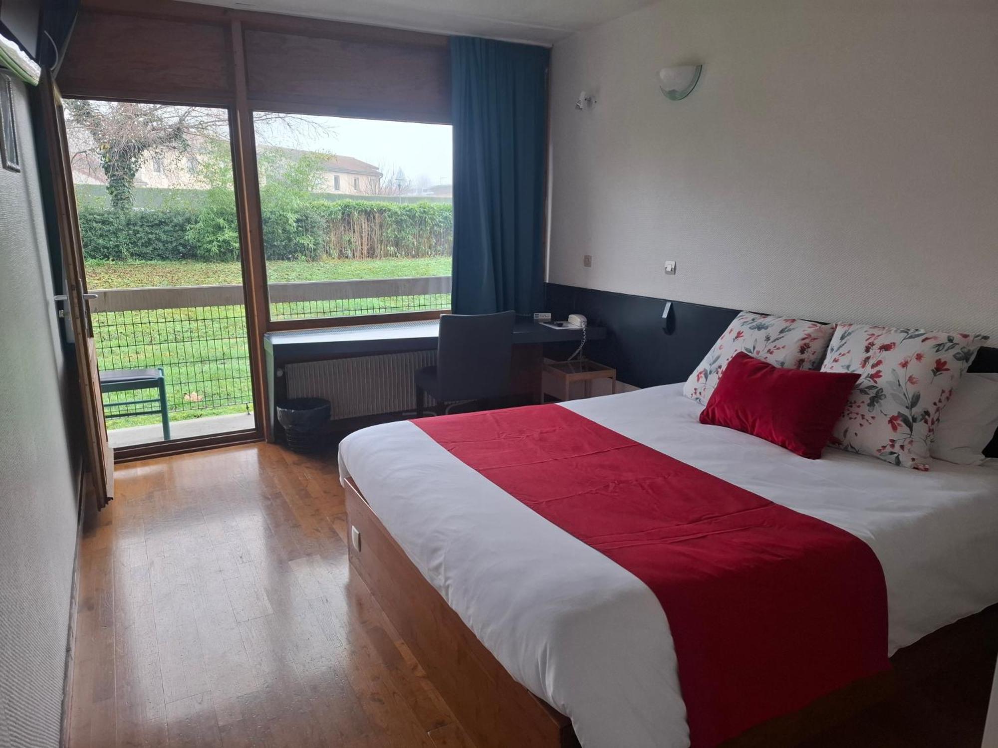 Hotel Restaurant Cirius Montrond-les-Bains Kültér fotó