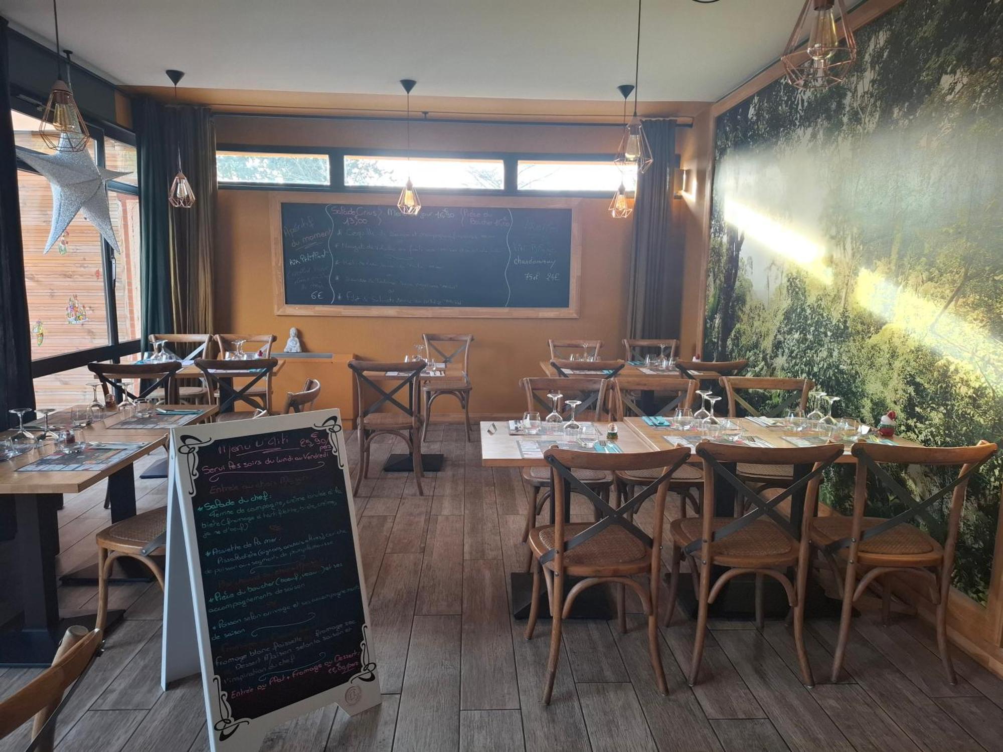 Hotel Restaurant Cirius Montrond-les-Bains Kültér fotó
