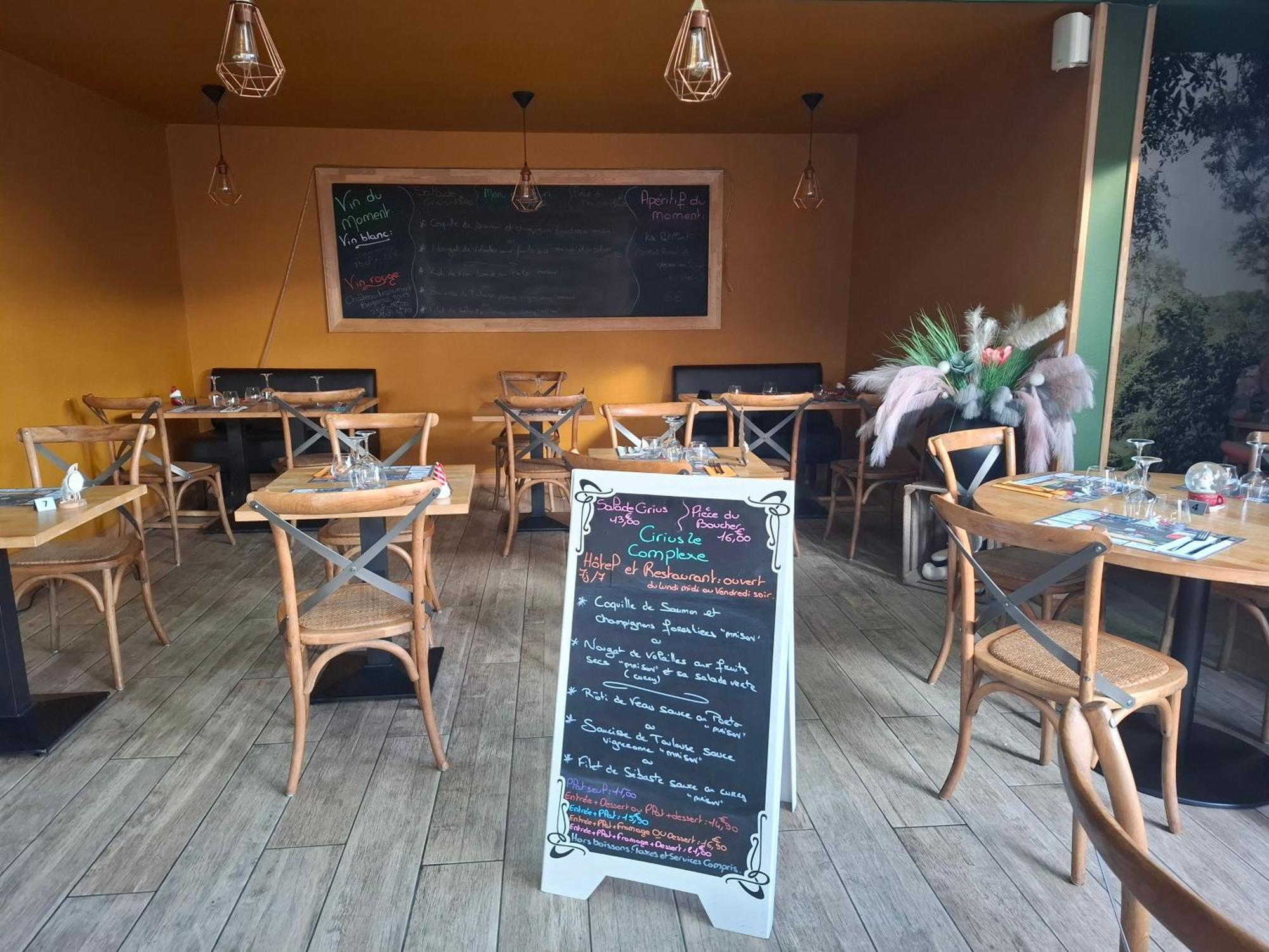 Hotel Restaurant Cirius Montrond-les-Bains Kültér fotó